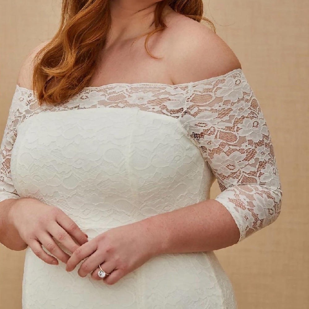 Brand New Torrid Ivory Lace Off Shoulder Fit & Flare Wedding Dress